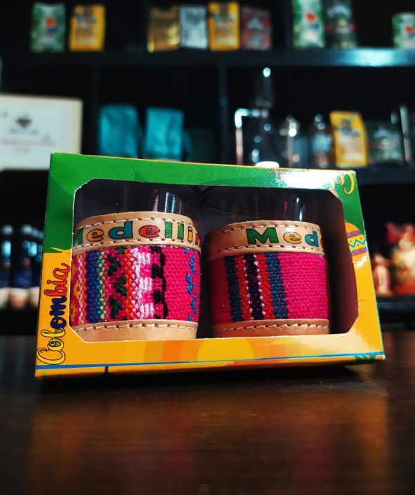 copa-licorera-telar-cuero