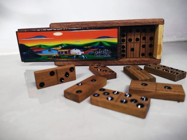 Dominó de madera
