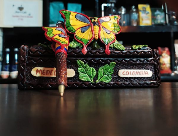 portalápiz lapicero en resina para la oficina