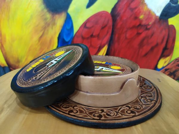 portavasos-cuero-sombrero